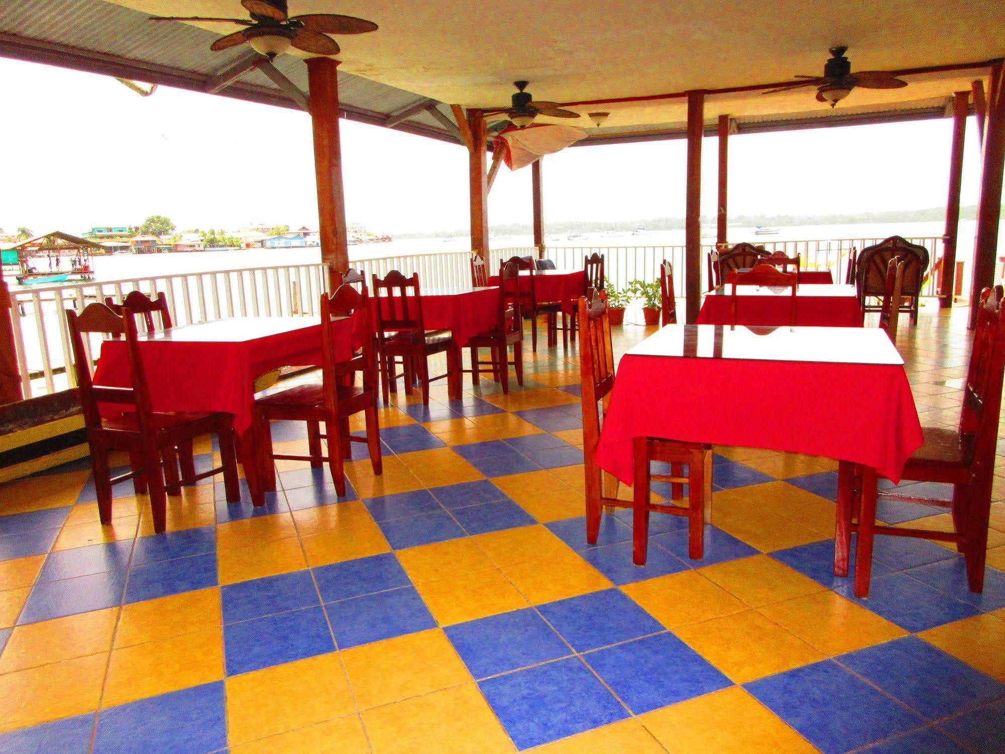 Los Balcones Over The Sea Hotel Bocas del Toro Extérieur photo
