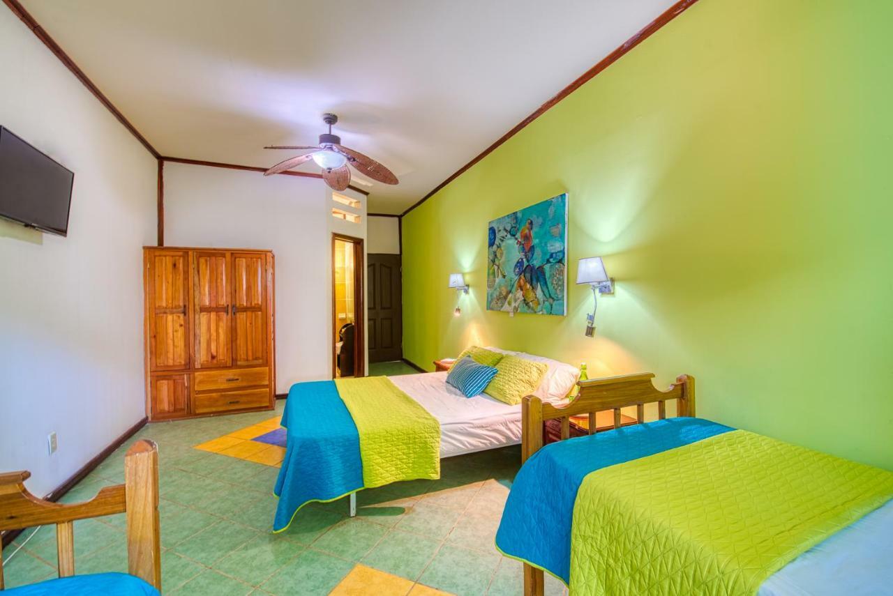 Los Balcones Over The Sea Hotel Bocas del Toro Extérieur photo